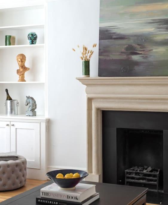 Holland Park 2 Bed Appartamento