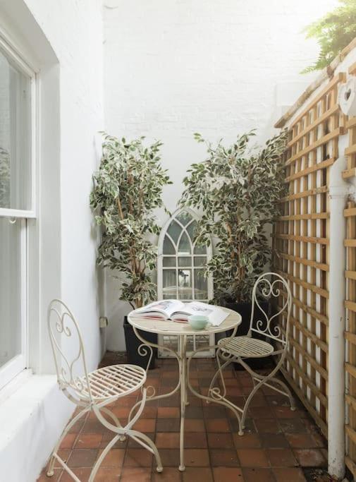 Appartamento Holland Park 2 Bed