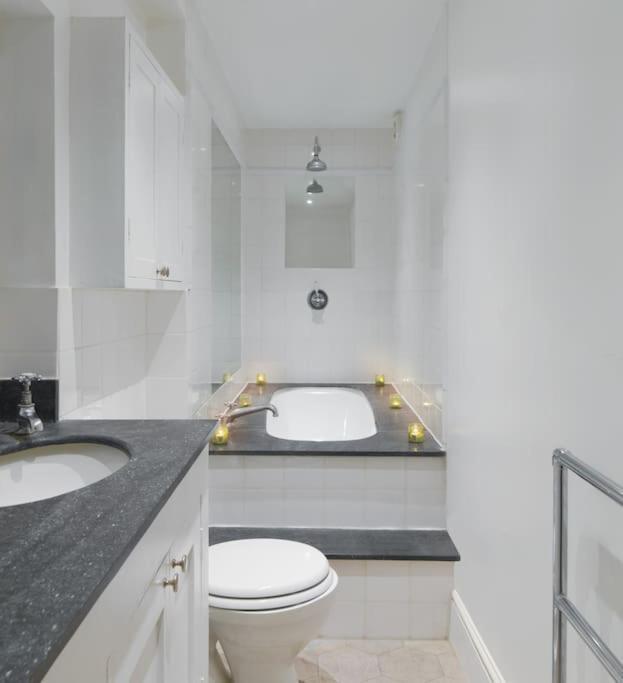 Holland Park 2 Bed Appartamento Londra